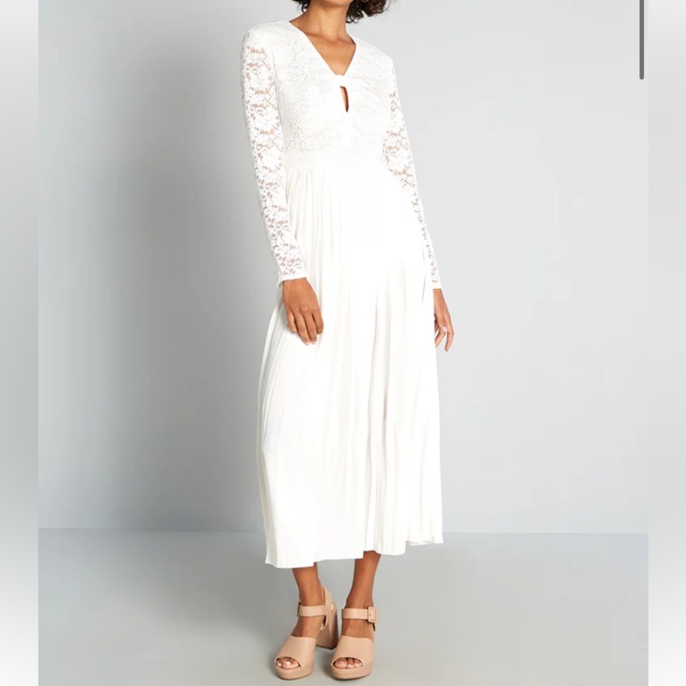 Little Mistress x ModCloth Lacing Down the Aisle Maxi Dress White NWT Size 6 - Picture 3 of 5